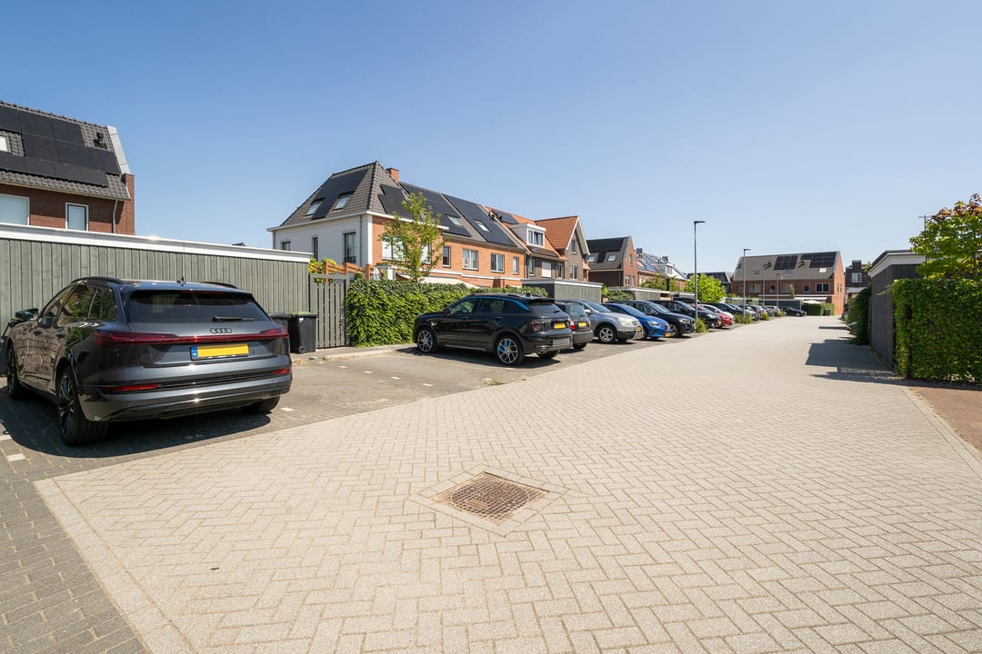Photo 41 of Loevesteinlaan 12