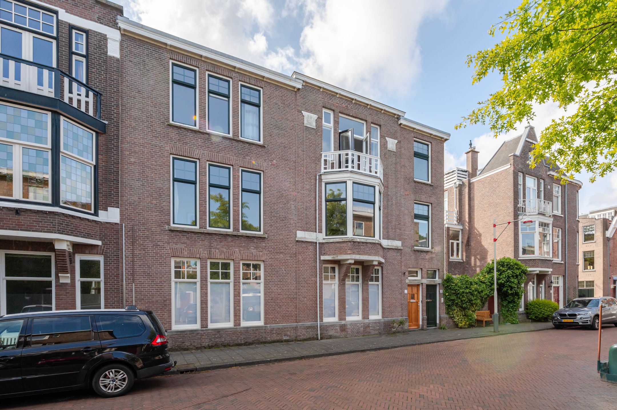 Foto 48 van Emantsstraat 3