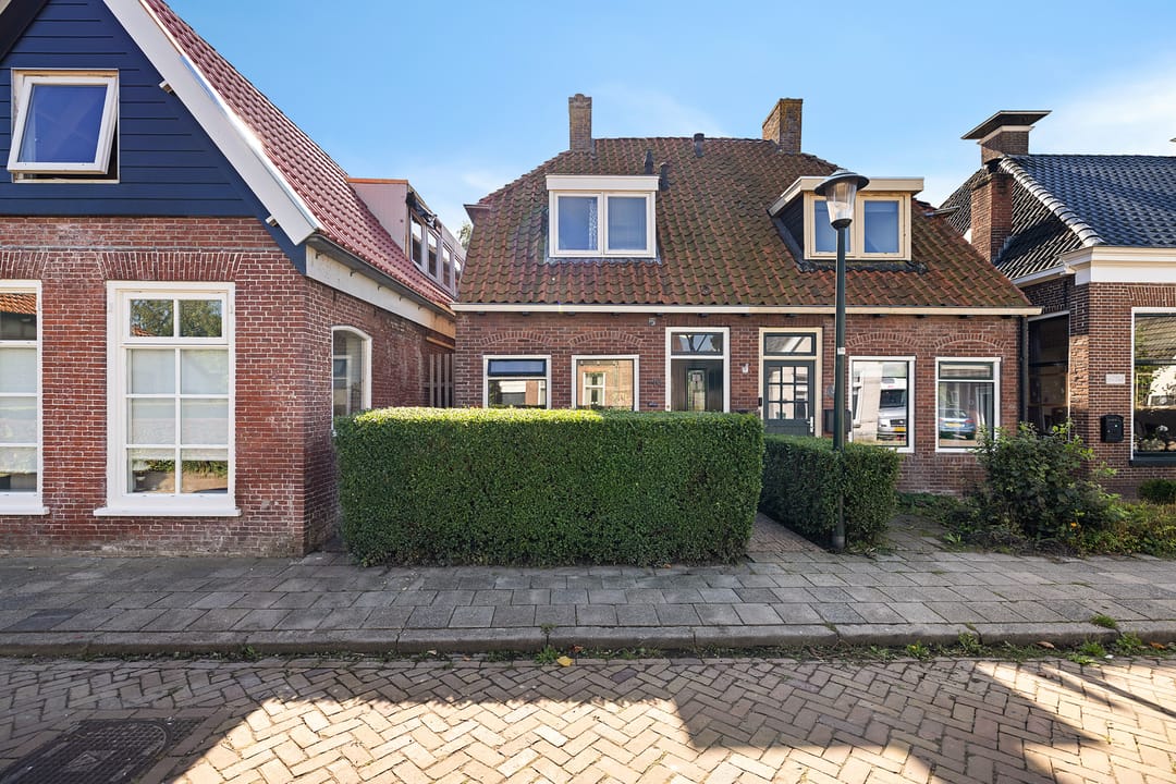 Foto 41 van Sânpaed 16