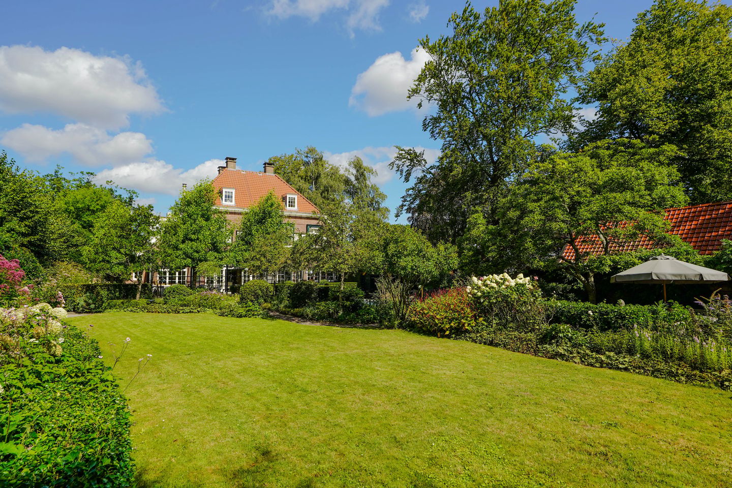 Photo 55 of Oosteinde 34