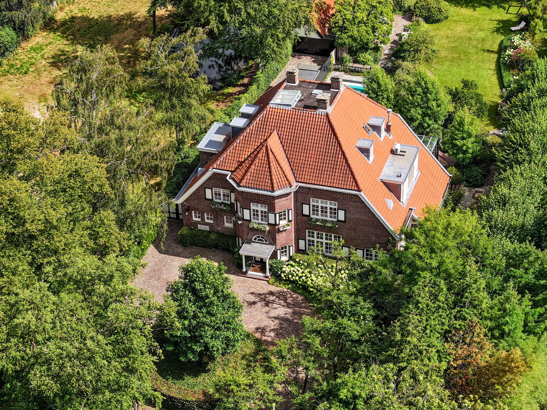 Photo 3 of Oosteinde 34