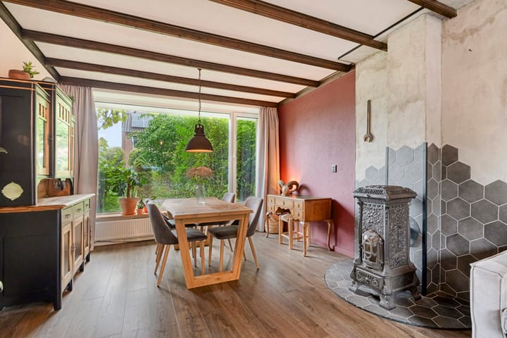 Tussenwoning te koop: Plataanlaan 16, Harderwijk