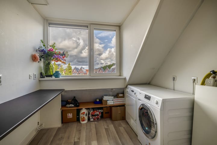 Hoekwoning te koop: Anna Bijnspad 39, Middelharnis