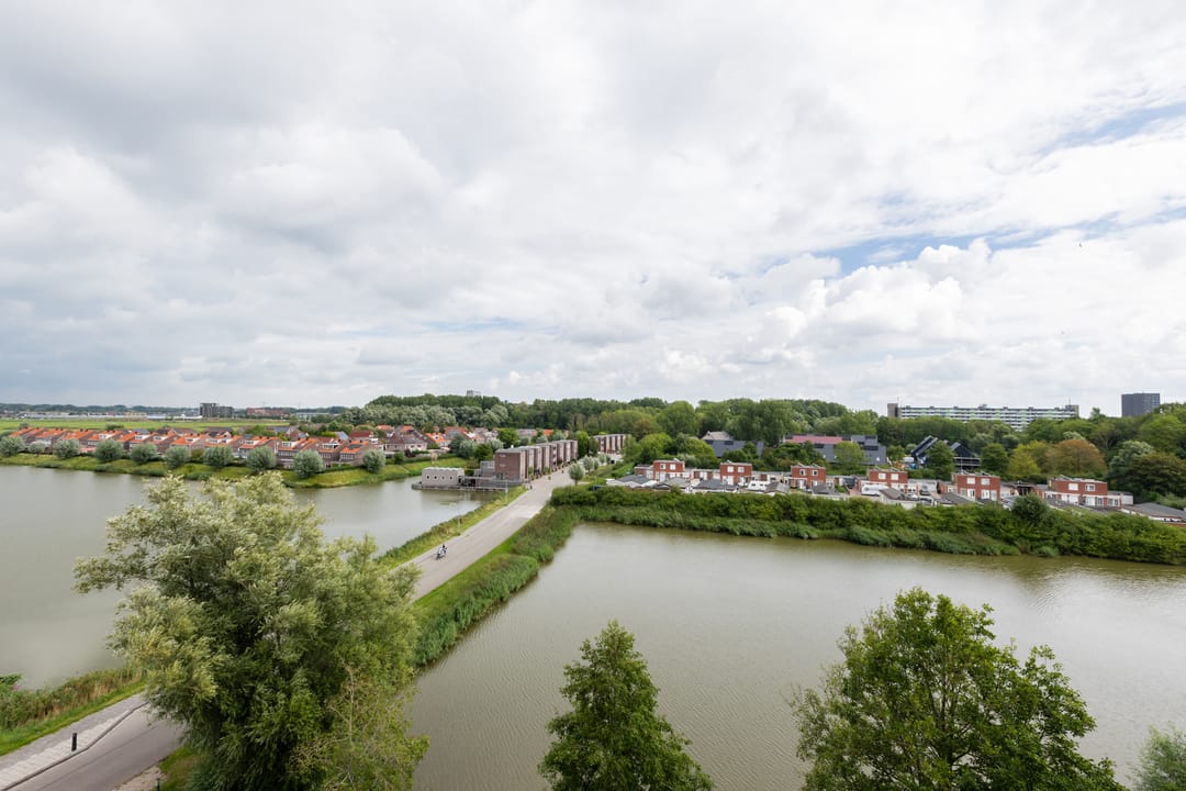 Photo 28 of De Held 107