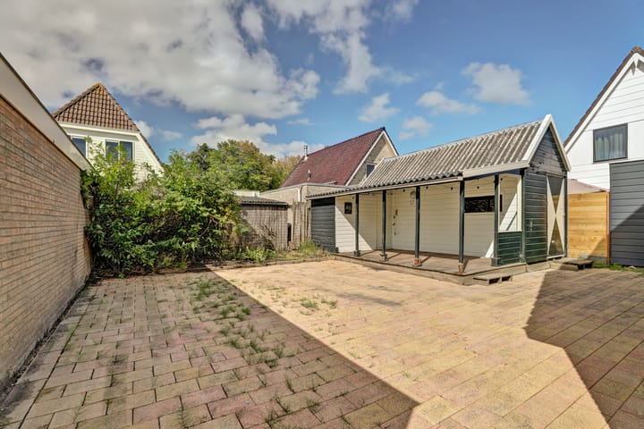 Vrijstaande woning te koop: S. van der Molenstrjitte 5, Wijnaldum