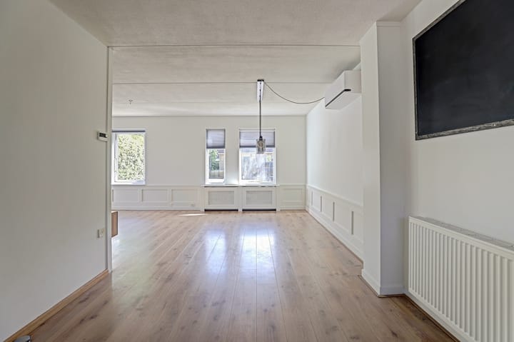 Vrijstaande woning te koop: S. van der Molenstrjitte 5, Wijnaldum