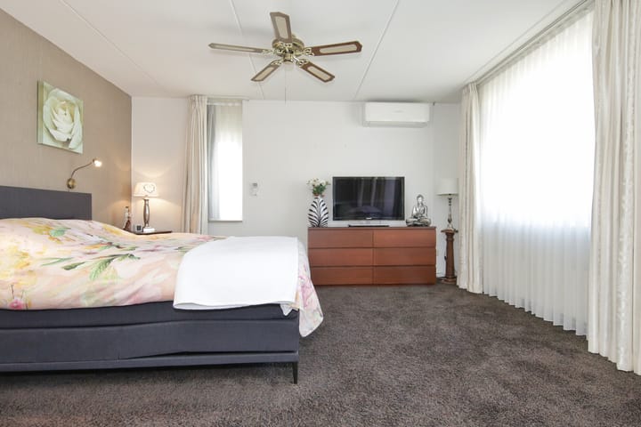 Hoekwoning te koop: Geraniumlaan 123, Badhoevedorp