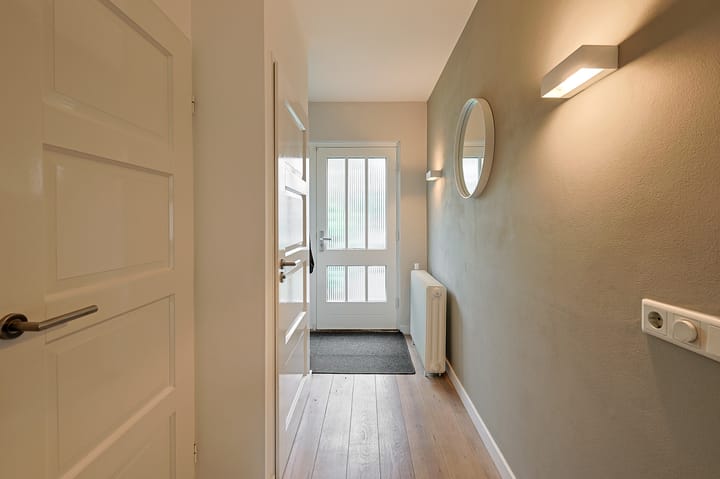 Tussenwoning te koop: Clematislaan 50, Waalre