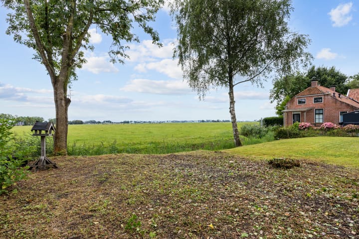 Vrijstaande woning te koop: Burchtweg 12, Sauwerd