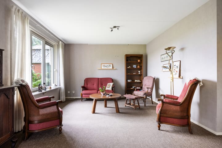 Vrijstaande woning te koop: Burchtweg 12, Sauwerd