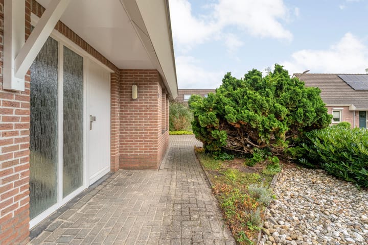 Vrijstaande woning te koop: Valeriaan 6, Hoogeveen