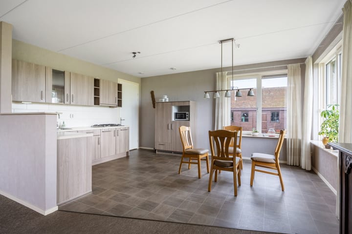 Vrijstaande woning te koop: Burchtweg 12, Sauwerd