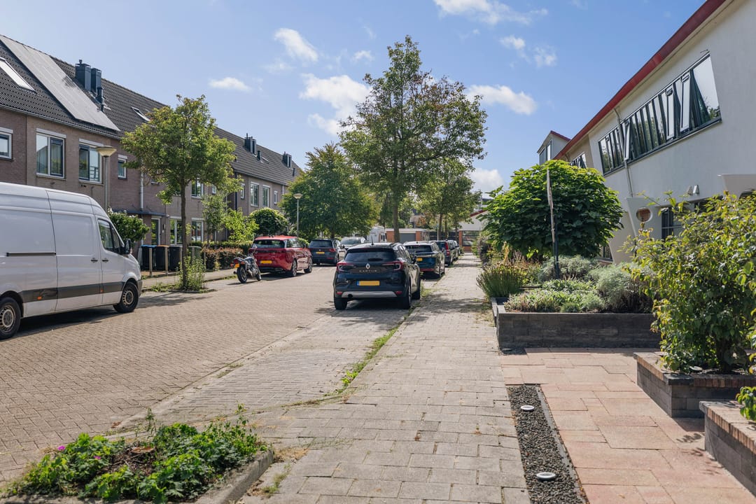 Photo 28 of Aletta Jacobsstraat 16