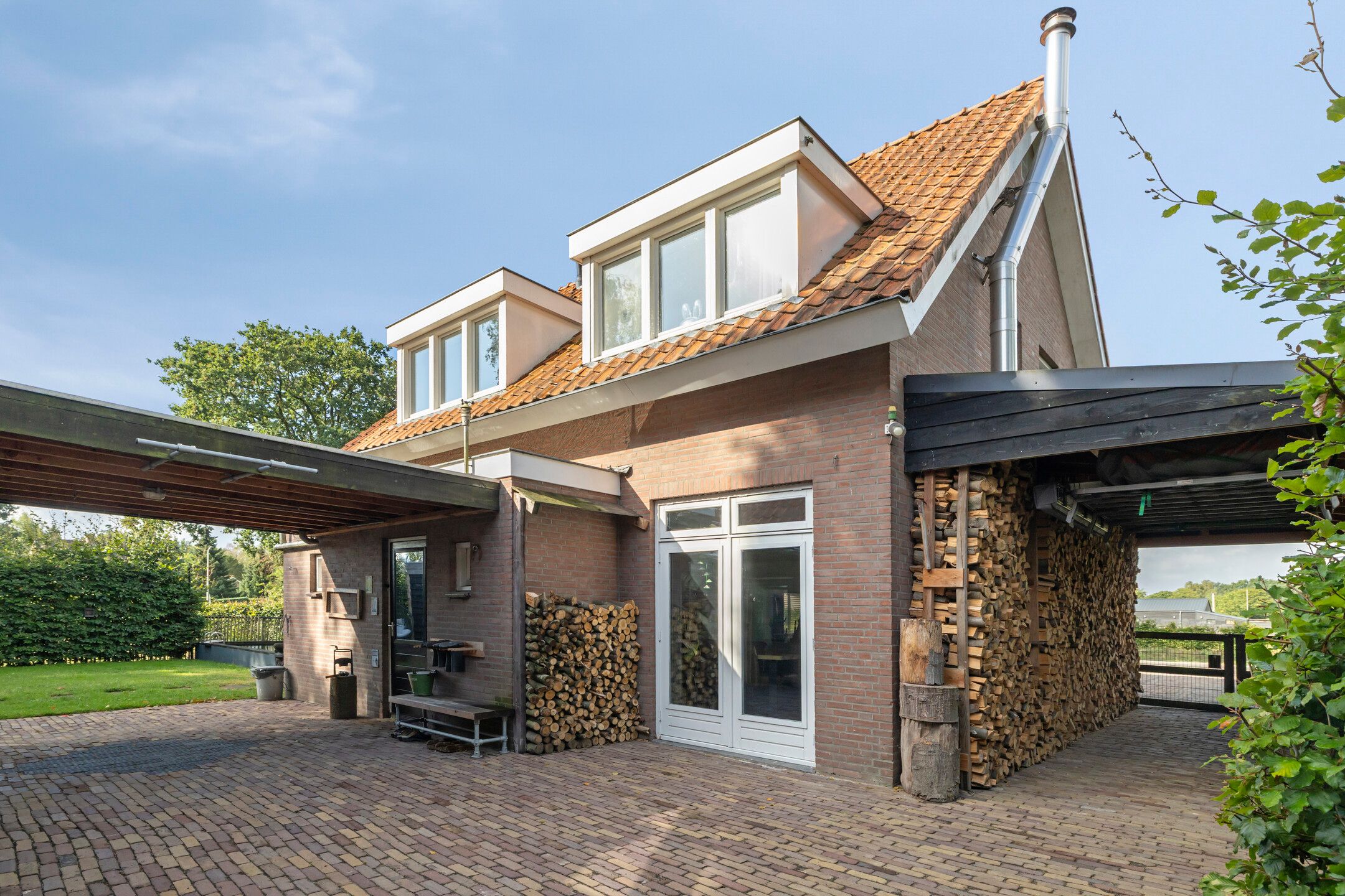Foto 69 van Moerdijkse Postbaan 43