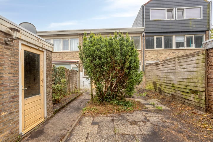 Tussenwoning te koop: Zonnedauwhoek 14, Zaandam