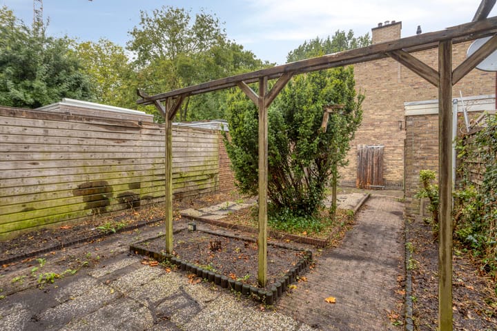 Tussenwoning te koop: Zonnedauwhoek 14, Zaandam