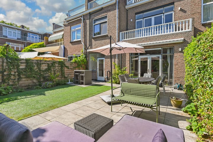 Tussenwoning te koop: Van Soutelandelaan 7, 'S-Gravenhage