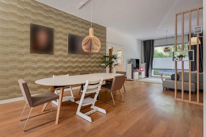Tussenwoning te koop: Van Soutelandelaan 7, 'S-Gravenhage