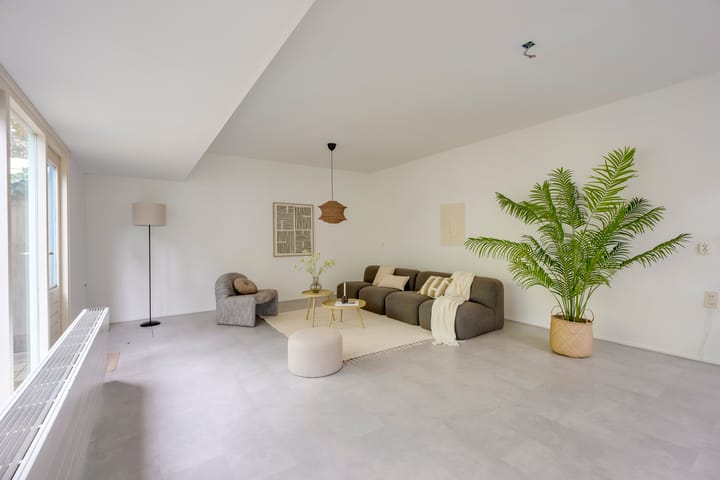 Tussenwoning te koop: Anna van Burendreef 68, Utrecht