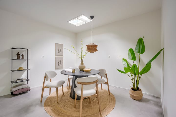 Tussenwoning te koop: Anna van Burendreef 68, Utrecht