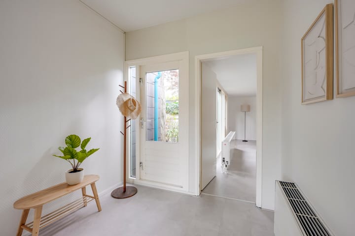 Tussenwoning te koop: Anna van Burendreef 68, Utrecht