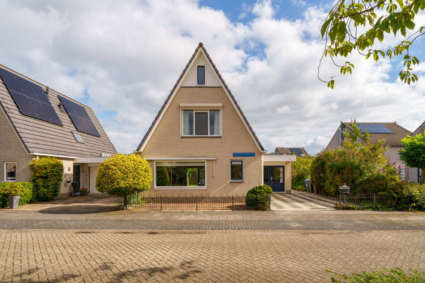 Foto 44 van De Vrijenbergstraat 17