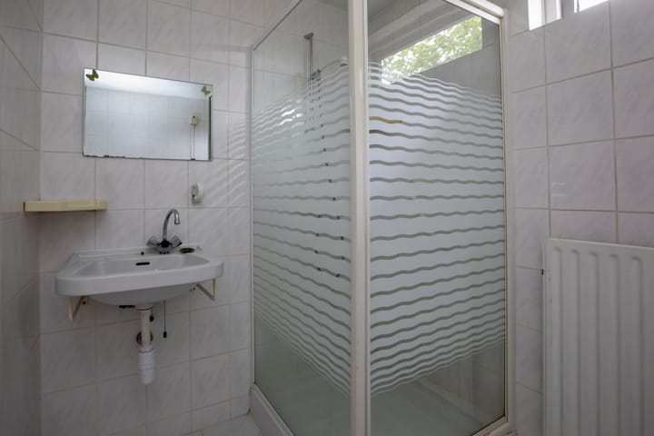 Tussenwoning te koop: Monseigneur Poelsstraat 7, Berkel-Enschot