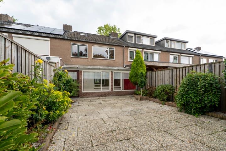 Tussenwoning te koop: Monseigneur Poelsstraat 7, Berkel-Enschot