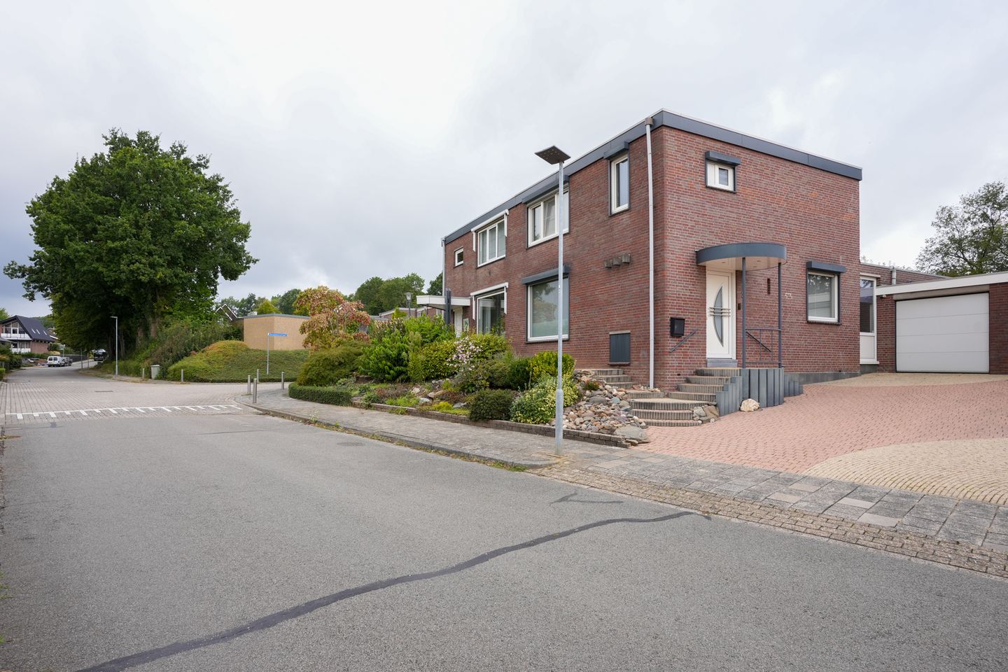 Foto 44 van Rhodestraat 3