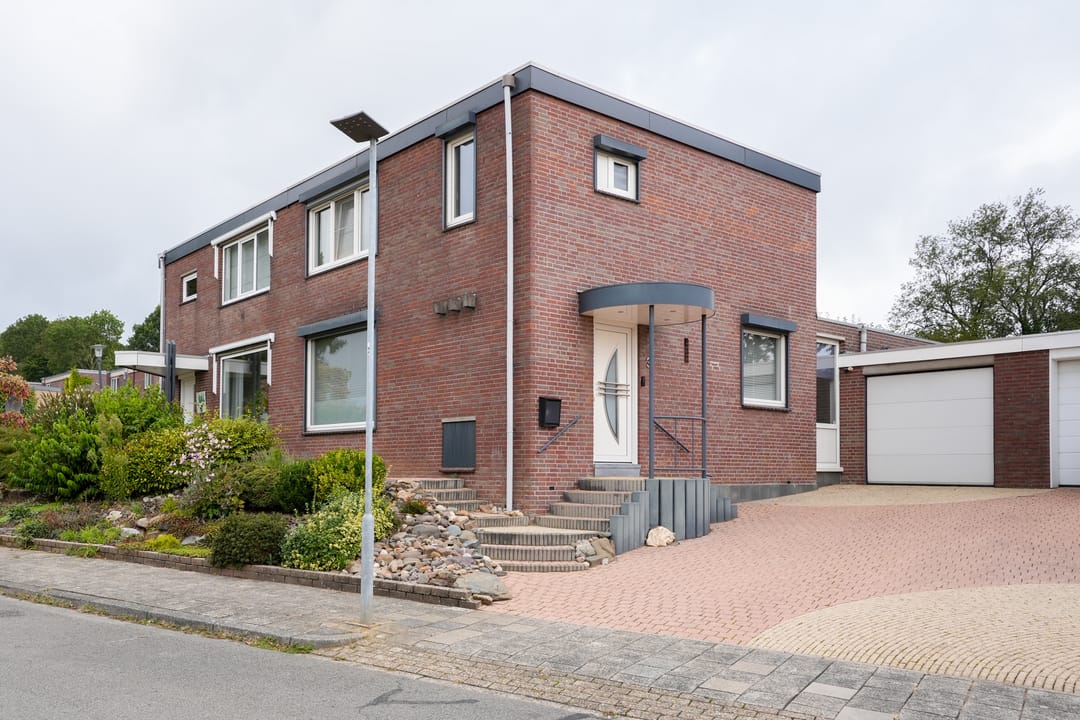 Foto 1 van Rhodestraat 3