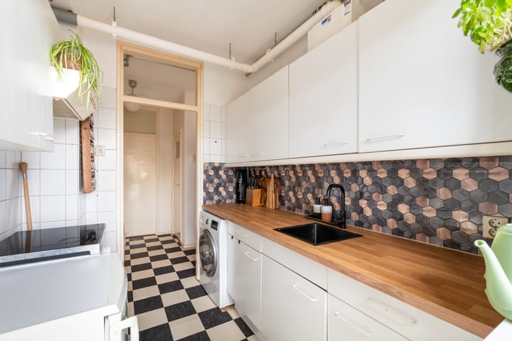 Appartement te koop: Koningin Julianalaan 382, Voorburg