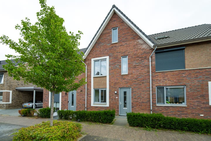 Tussenwoning te koop: Arkenhaag 16, Zevenaar