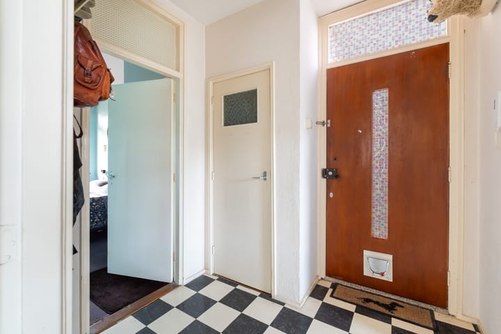 Appartement te koop: Koningin Julianalaan 382, Voorburg