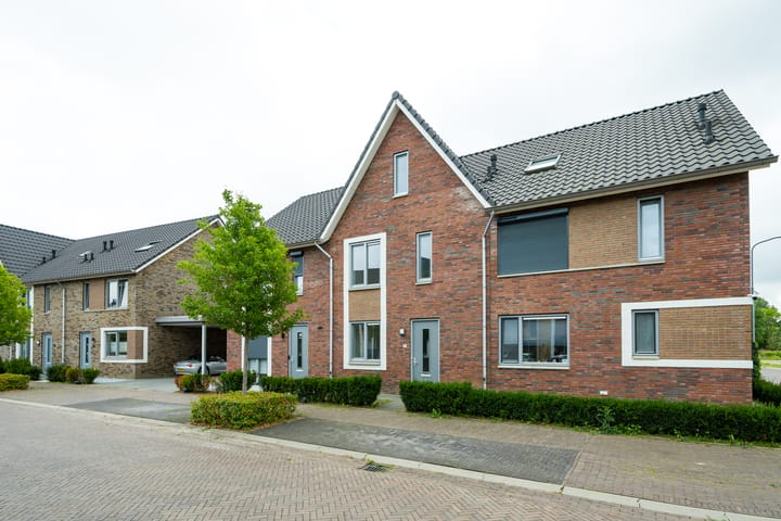 Tussenwoning te koop: Arkenhaag 16, Zevenaar