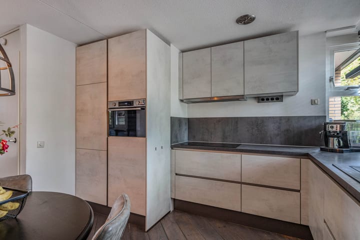 Hoekwoning te koop: Aristoteleslaan 3, Huizen