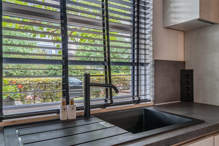 Hoekwoning te koop: Aristoteleslaan 3, Huizen