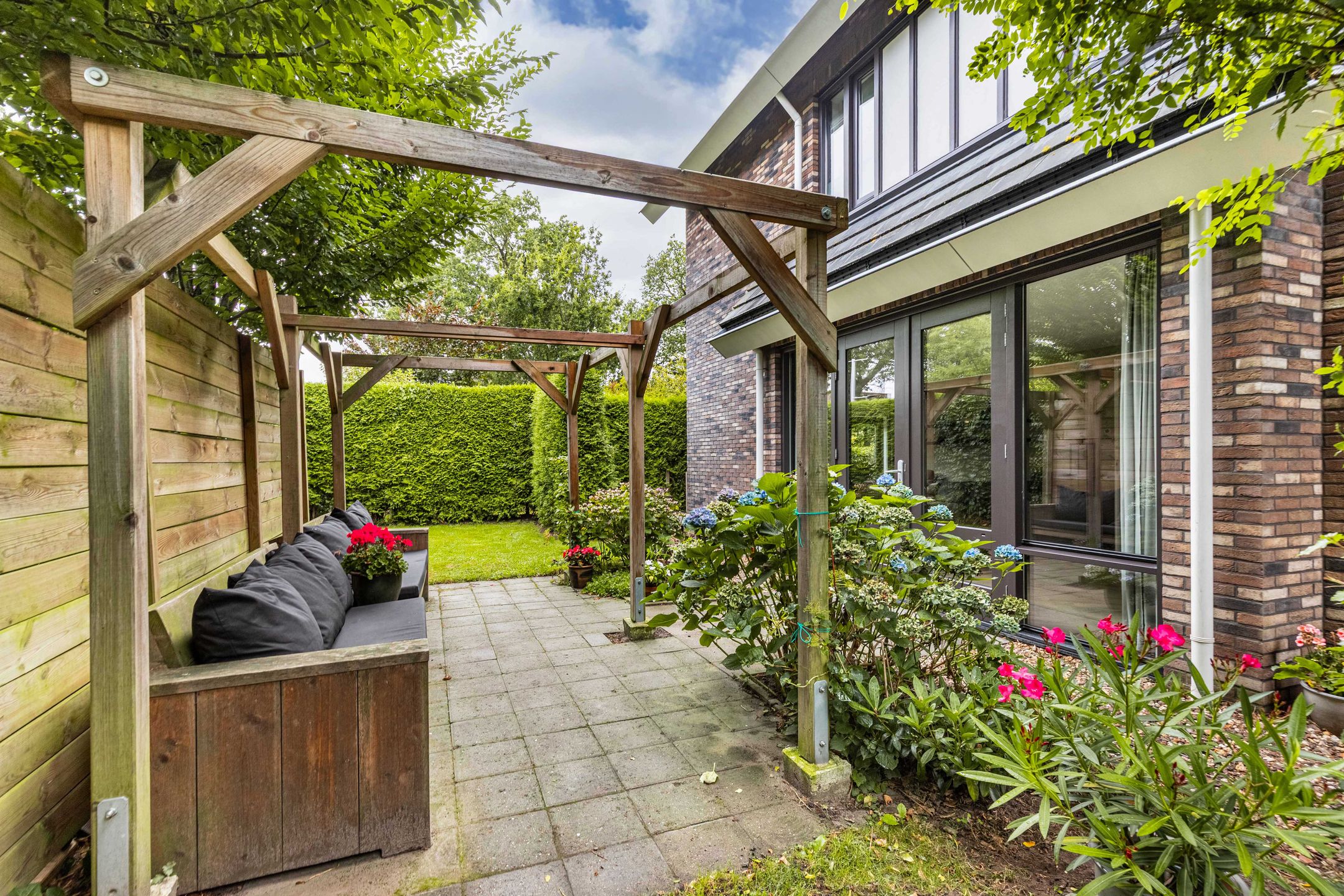 Foto 48 van Folgeralaan 2-9