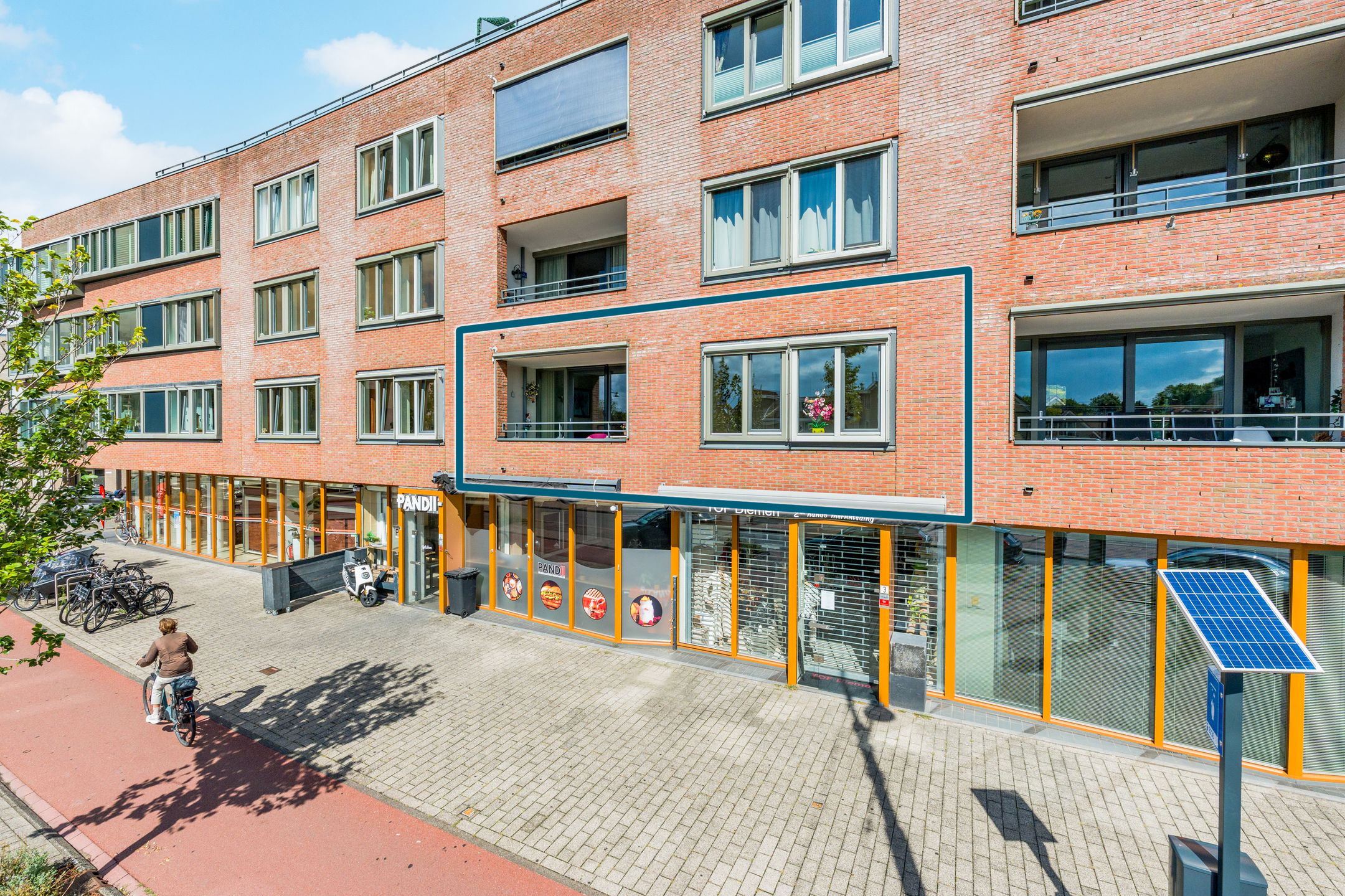 Photo 42 of Ouddiemerlaan 2-H