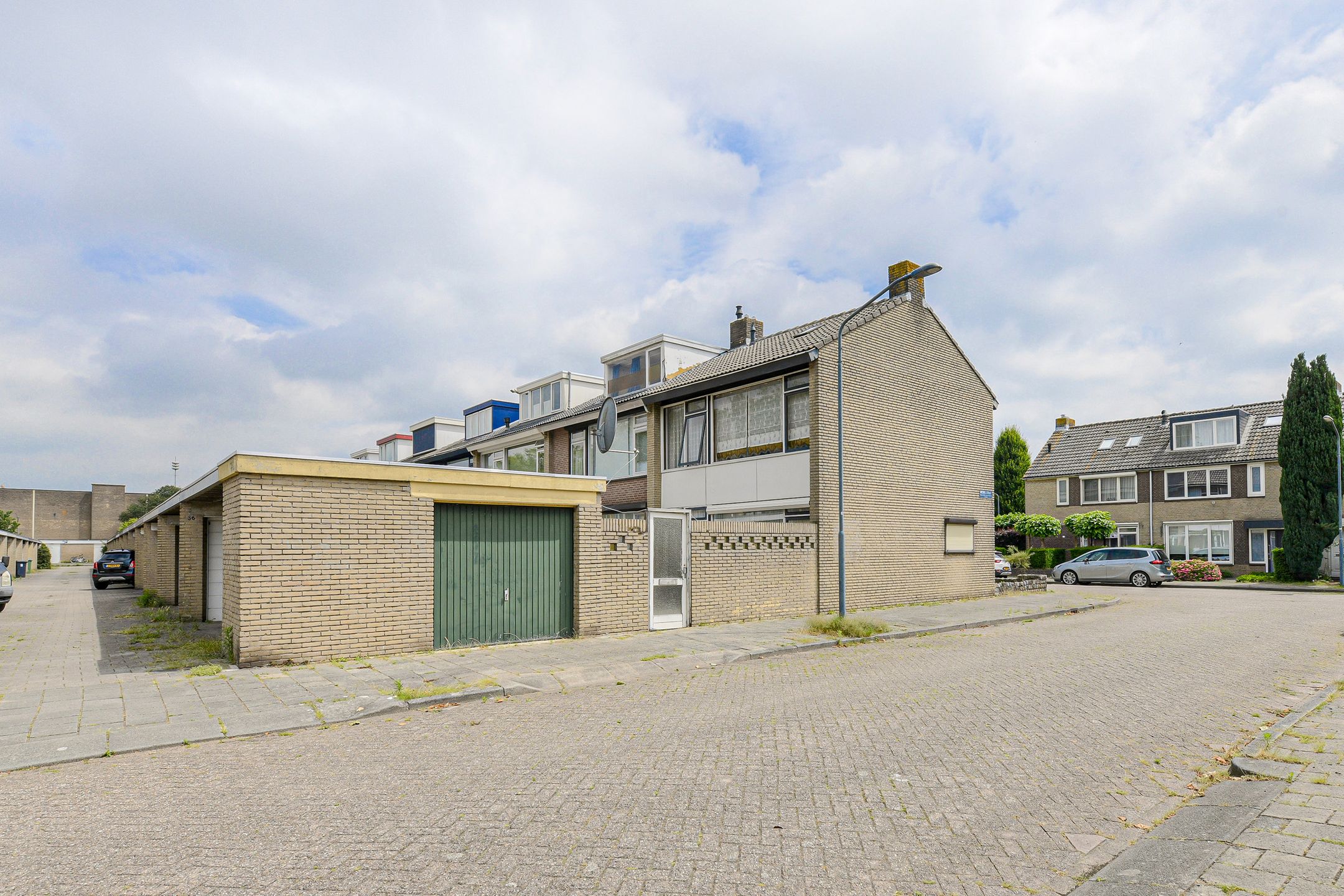 Photo 36 of Archimedeslaan 38