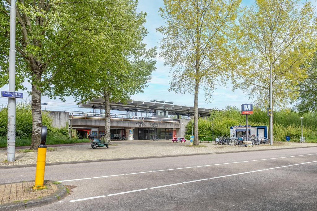 Photo 29 of Charlotte Brontéstraat 54