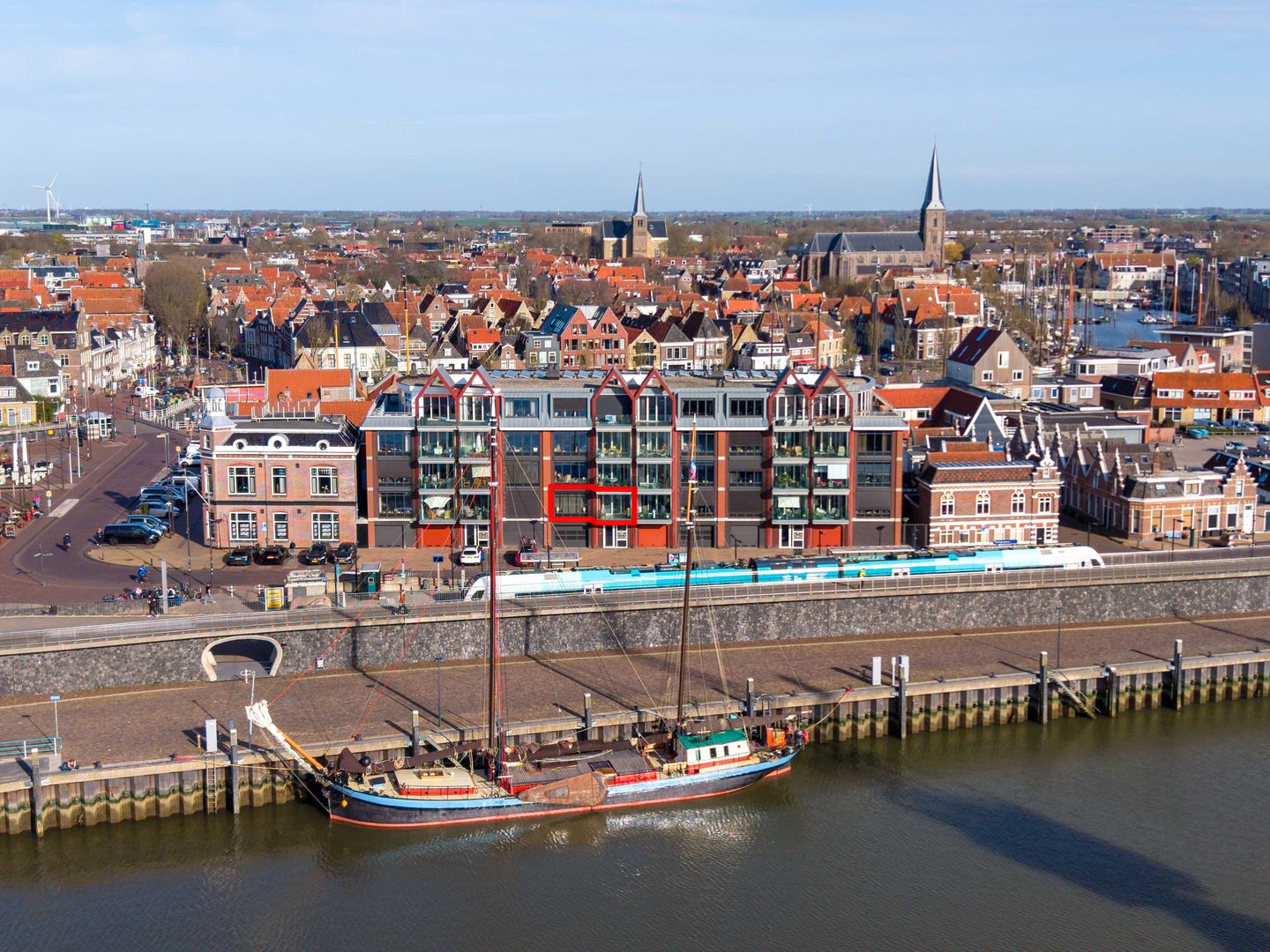 Foto 1 van Willemskade 5