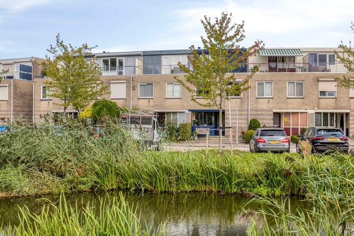 Tussenwoning te koop: Reina Prinsen Geerligssingel 28, Pijnacker