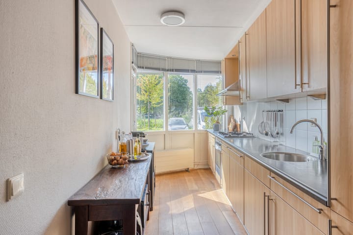 Tussenwoning te koop: Reina Prinsen Geerligssingel 28, Pijnacker