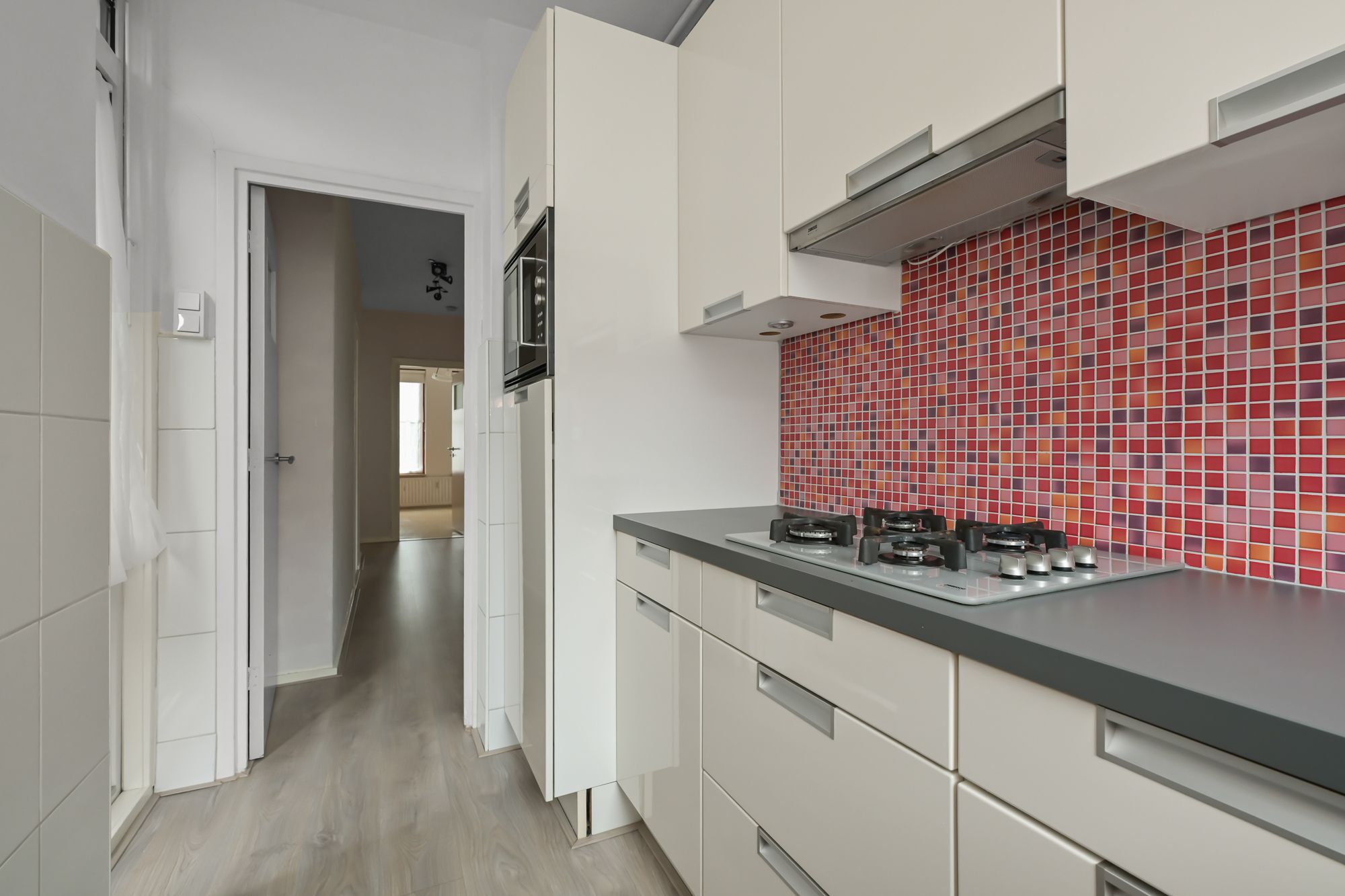 Photo 12 of Van Mourik Broekmanstraat 6-1