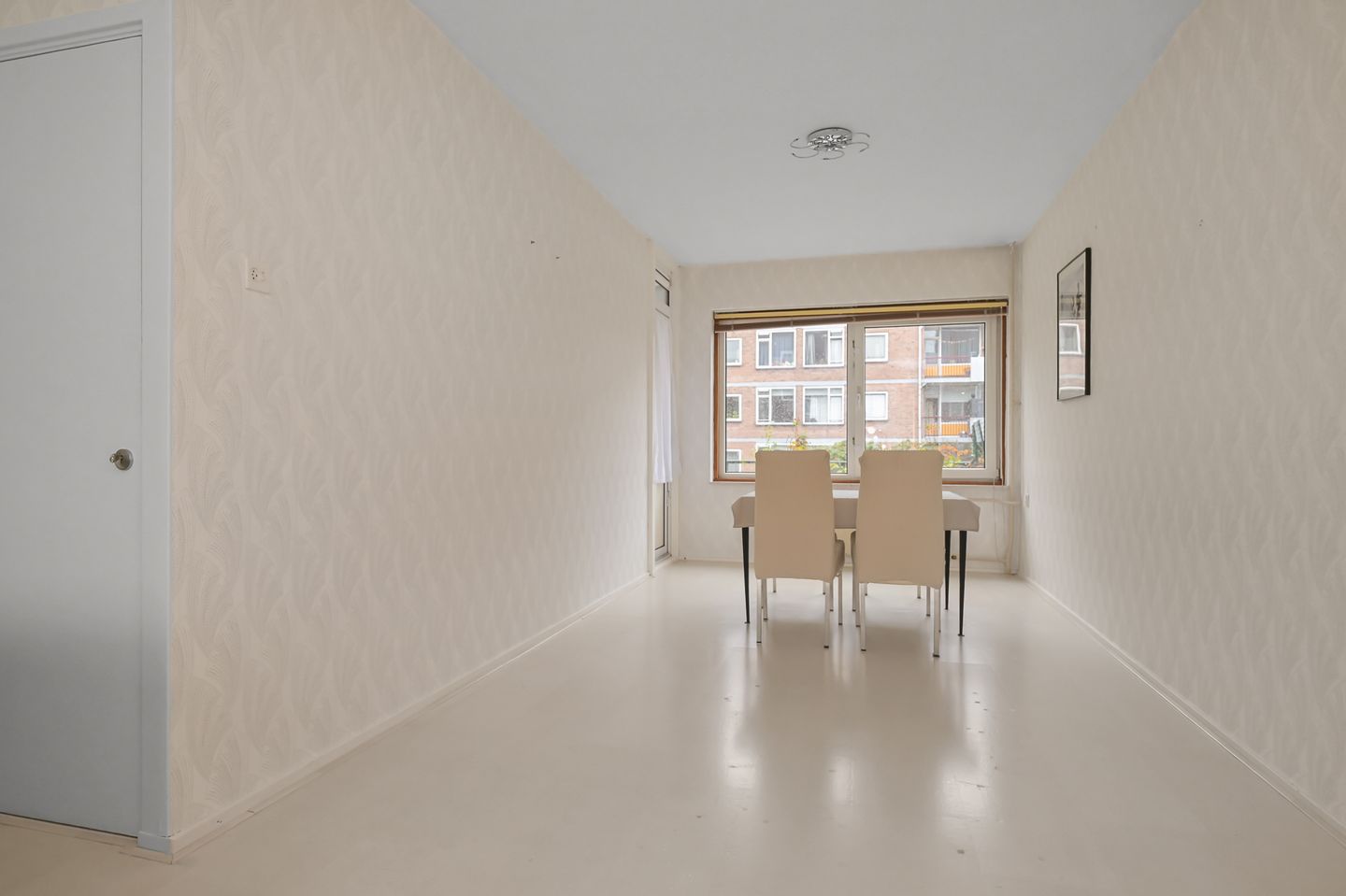 Photo 4 of Van Mourik Broekmanstraat 6-1