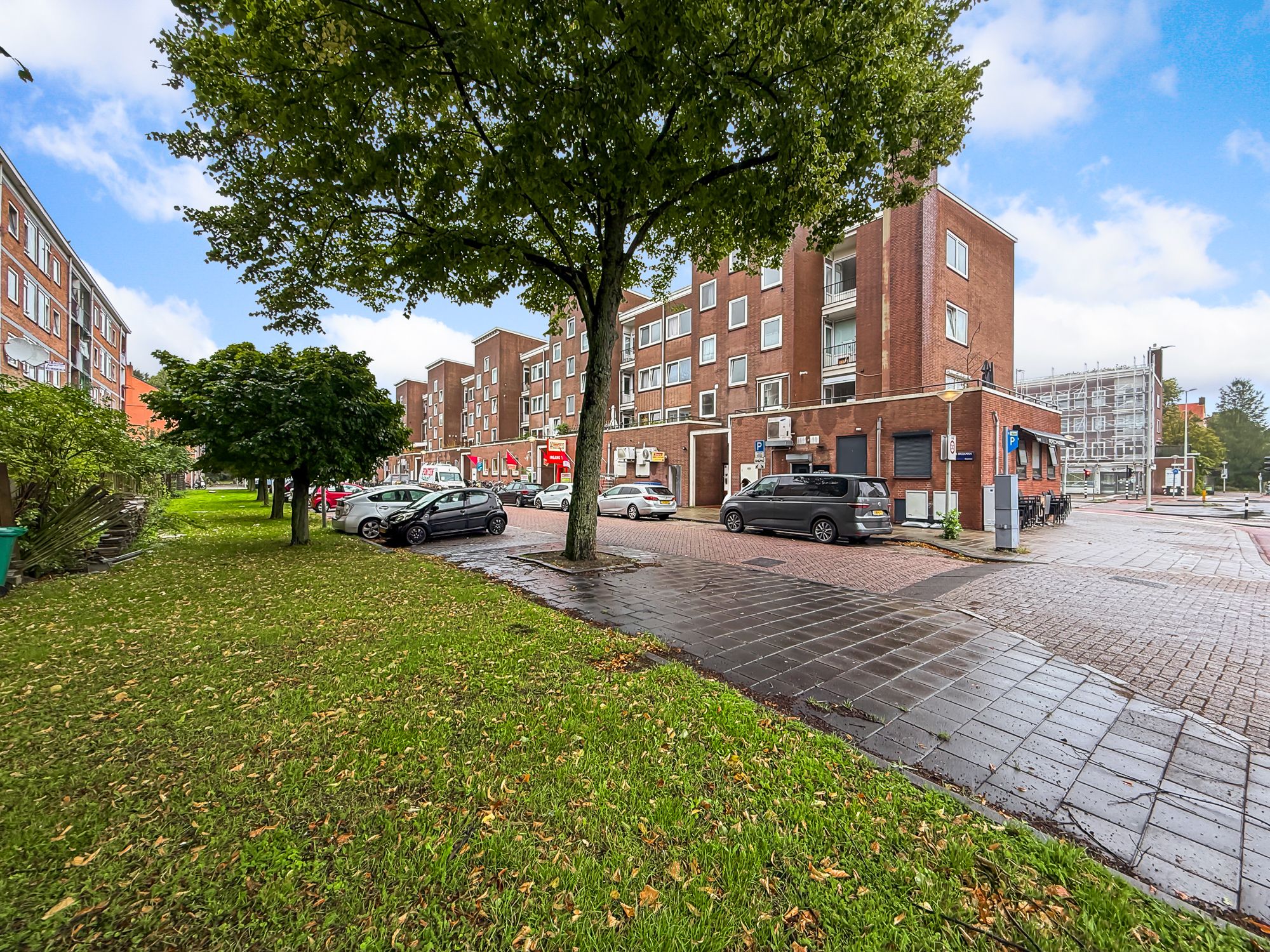 Photo 36 of Van Mourik Broekmanstraat 6-1