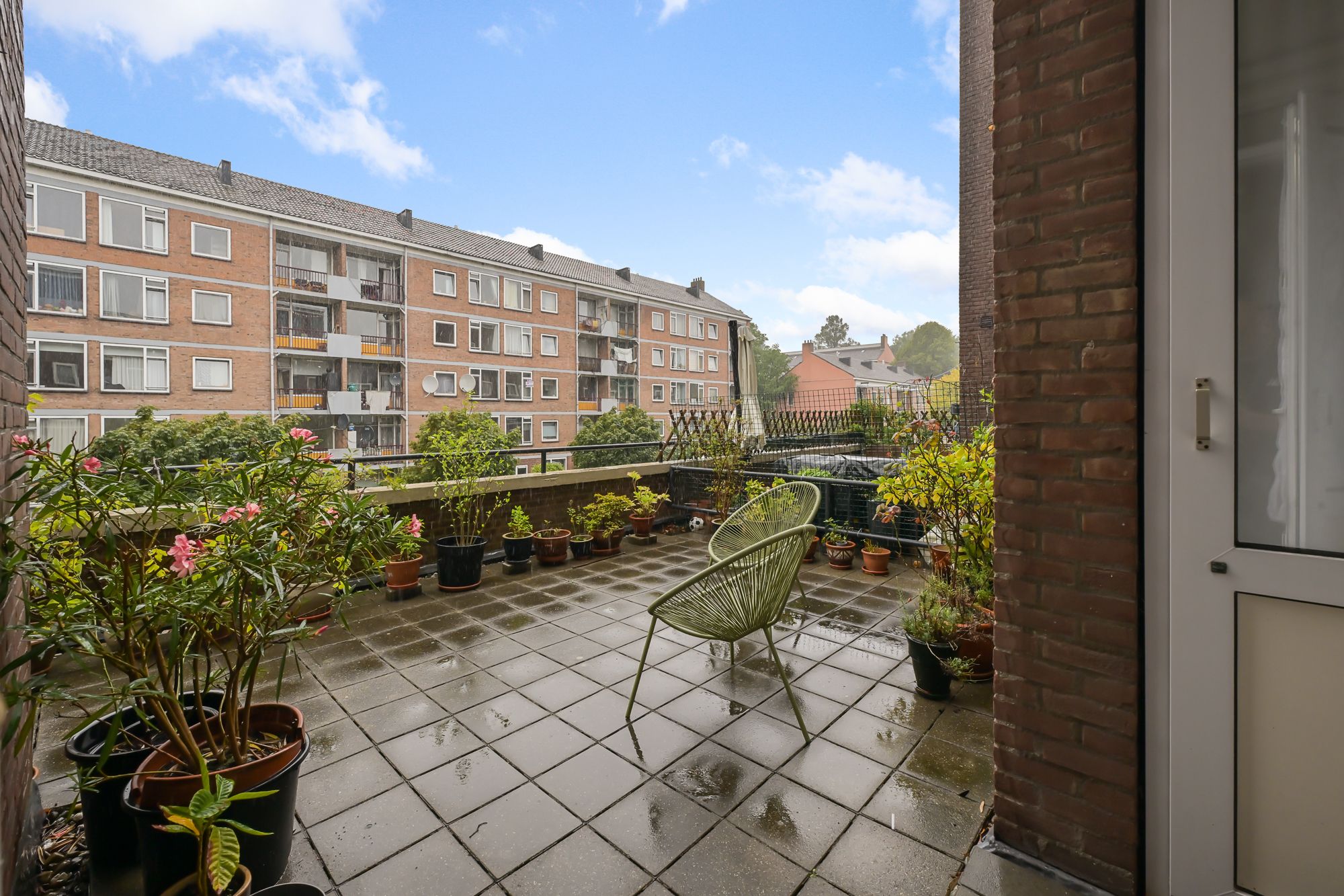 Photo 15 of Van Mourik Broekmanstraat 6-1