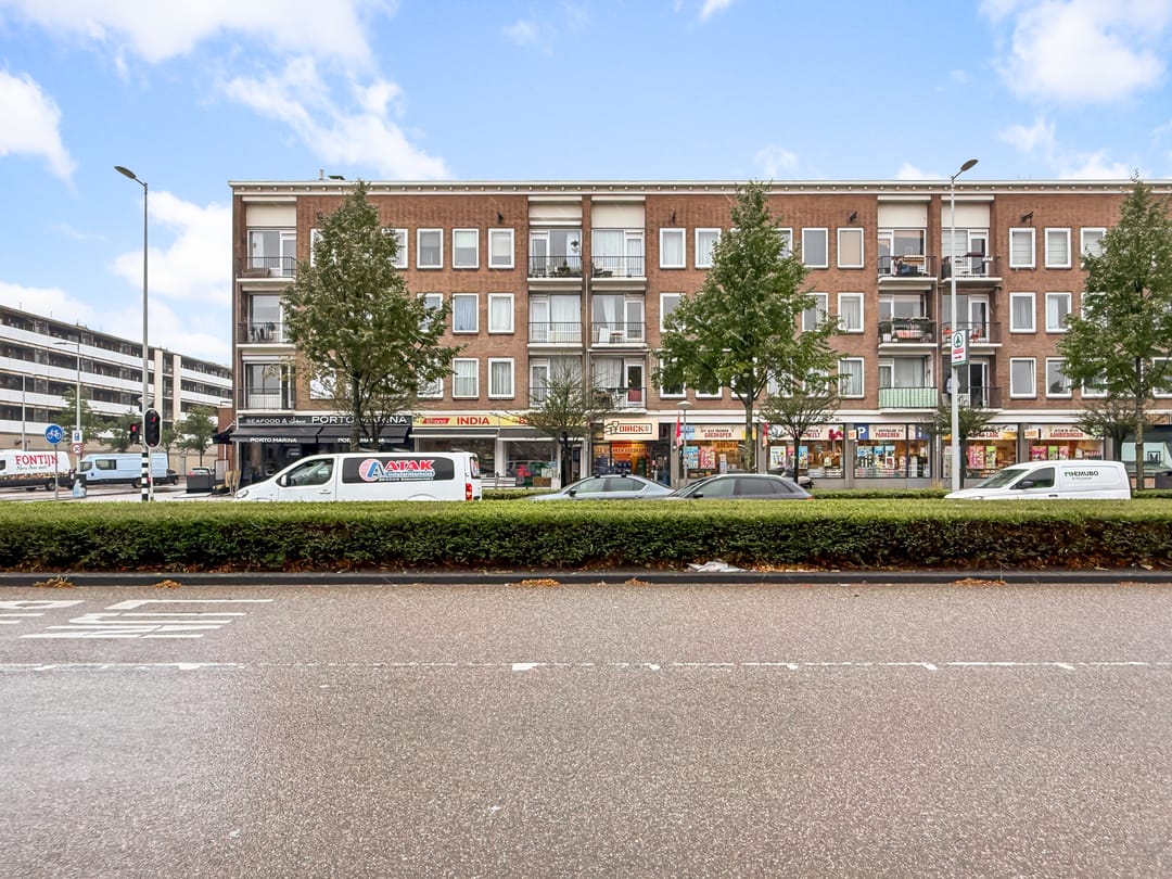 Photo 31 of Van Mourik Broekmanstraat 6-1