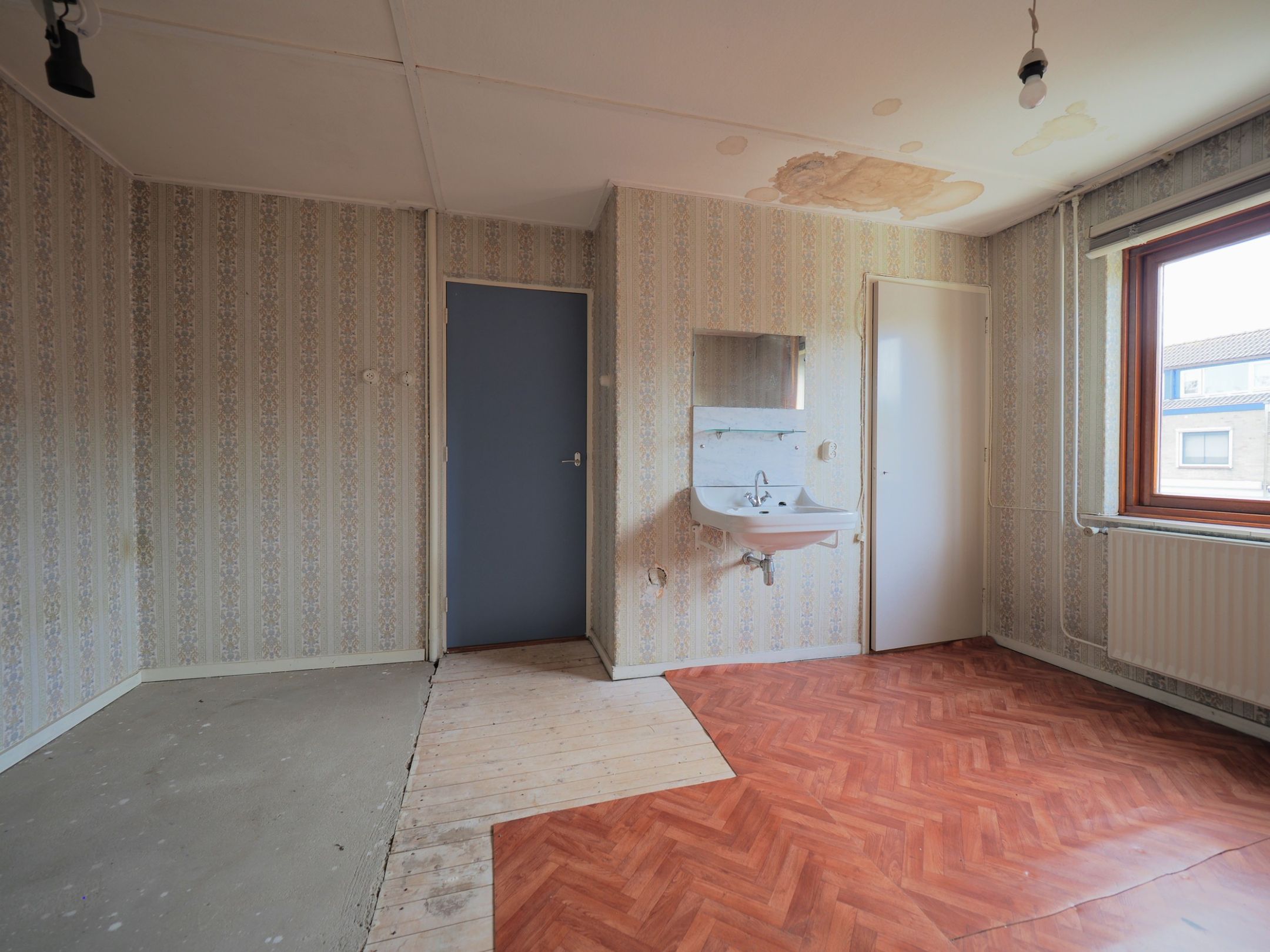 Photo 21 of Hans Memlingstraat 8
