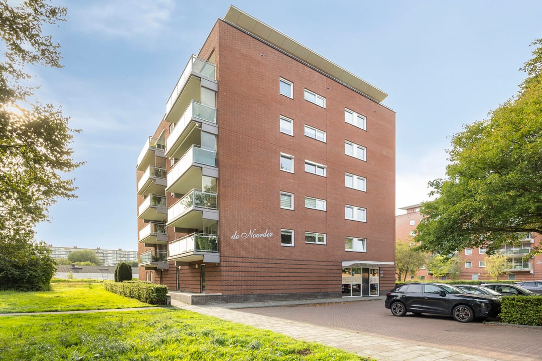 Photo 37 of Noorderkroonstraat 139
